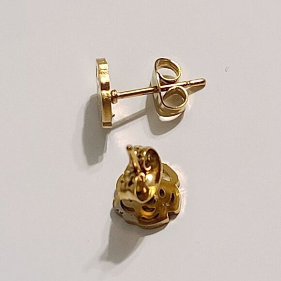 Flower Rose Floral Gold Dainty Stud Earrings - Picture 5 of 6